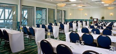 هلید این ویرجینیا بیچ-اُسینسید (21است است)