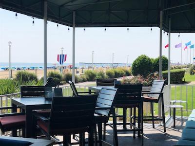 هلید این ویرجینیا بیچ-اُسینسید (21است است)