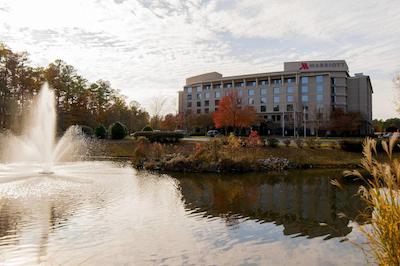 ریچمند ماریت شرت پومپ