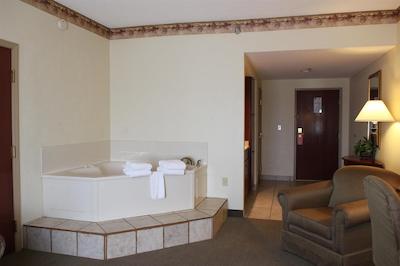 سورست پلاس بای بست وسترن لویسویل آیرپرت اکسپو