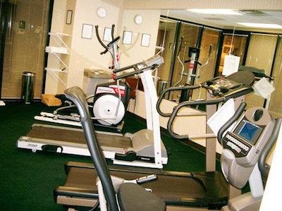 سورست پلاس بای بست وسترن لویسویل آیرپرت اکسپو