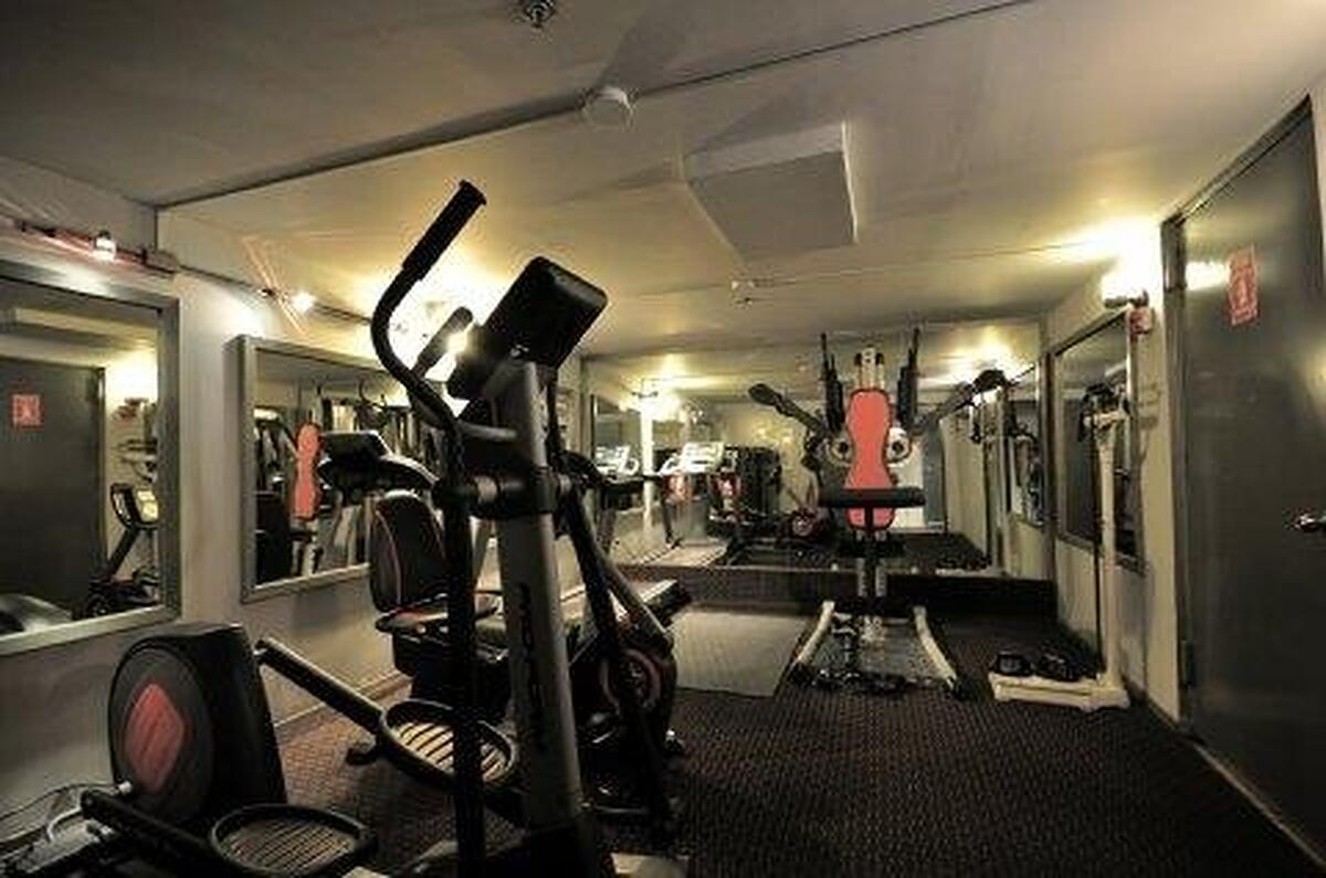 Off Soho Suites