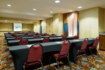 هموود سویتز بای هیلتون فنیکس-مترو سنتر