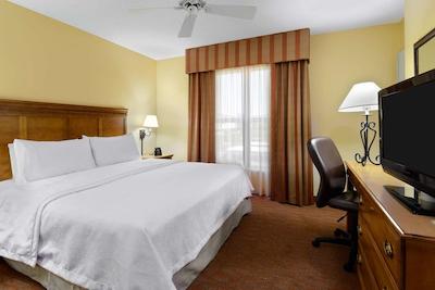 هموود سویتز بای هیلتون فنیکس-مترو سنتر