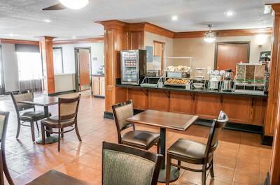 کمفرت سویتز نرد آلبوکرک بالون فیستا پارک