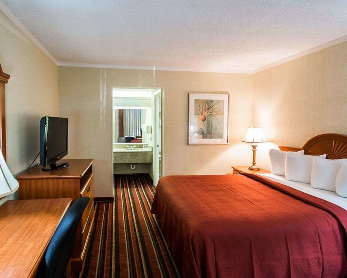 Quality Inn South at The Falls