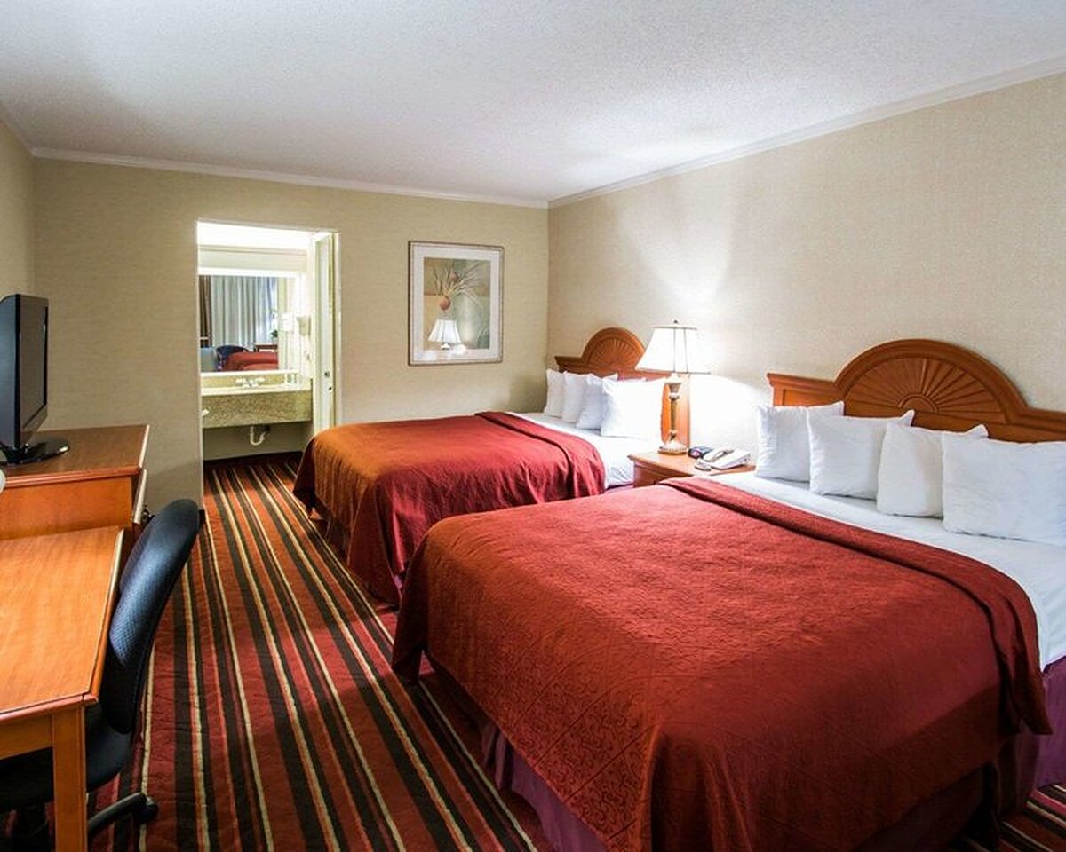 Quality Inn South at The Falls