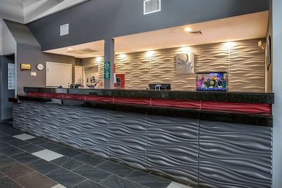 کوالیتی این دونکان اسپارتانبورگ وست