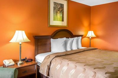 کوالیتی این دونکان اسپارتانبورگ وست