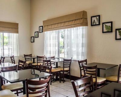 اسلیپ این نیر بوش گاردنز-وسف