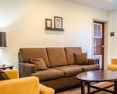 اسلیپ این نیر بوش گاردنز-وسف