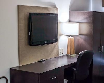 اسلیپ این اند سویتز