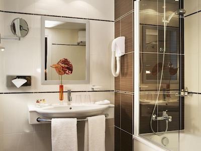 الیسیز باسانو