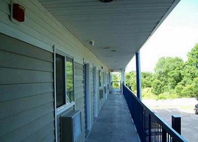 است سویتز اُف امریکا اُرانج پارک