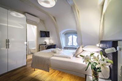 هتل گولدن استار