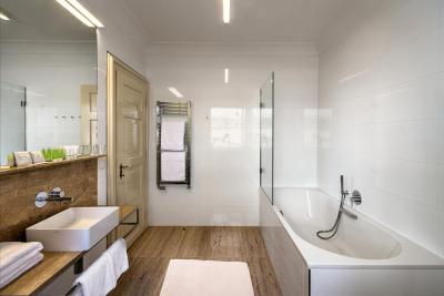 هتل گولدن استار