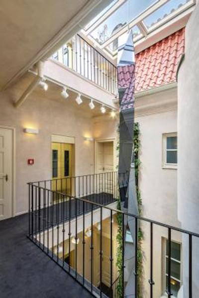 هتل گولدن استار