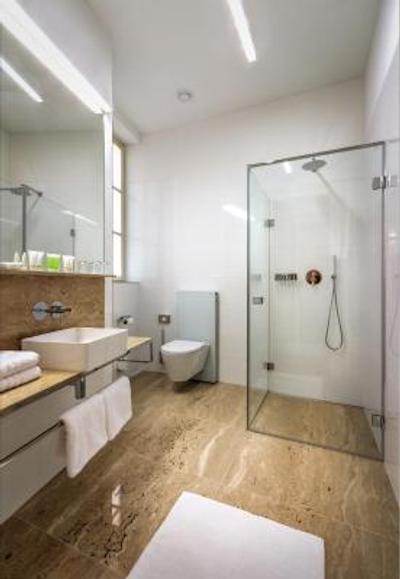 هتل گولدن استار