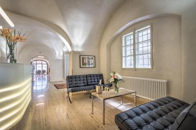 هتل گولدن استار