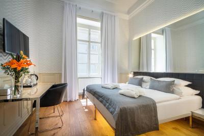 هتل گولدن استار