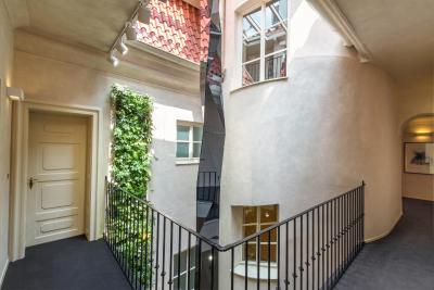 هتل گولدن استار