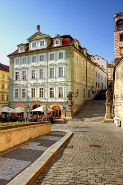 هتل گولدن استار