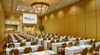 هیلتون گاردن این ترنتو واوگهان