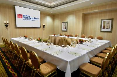 هیلتون گاردن این ترنتو واوگهان