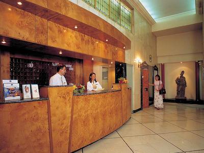 اسپریا پالاس