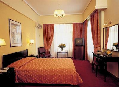 اسپریا پالاس