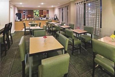 لا کوینتا این اند سویتز هوستون نردوست