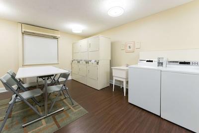 هاودرن سویتز بای ویندهام لویسویل