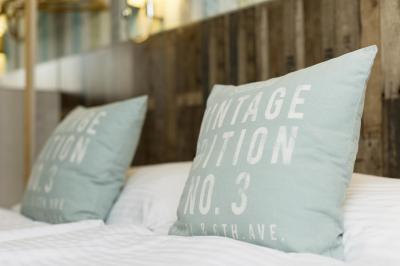 ریال کورت هتل