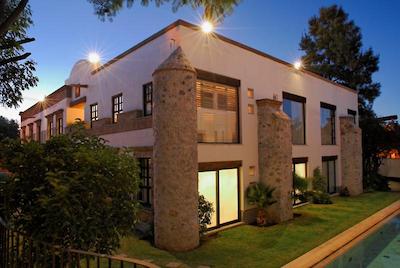 دنا وراکا هتل اند اسپا