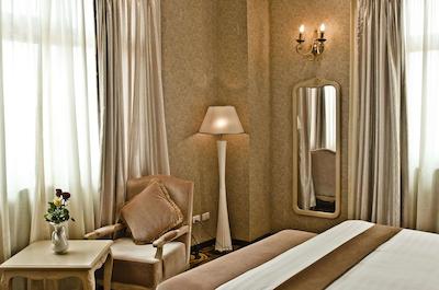 امباسادر هتل