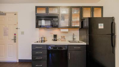 کاندلوود سویتز هونتسویل