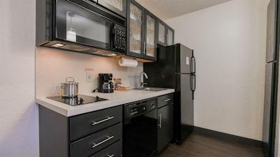 کاندلوود سویتز هونتسویل