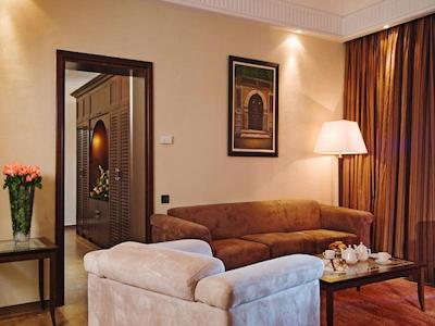 سنتیدو کنزی منارا پالاس