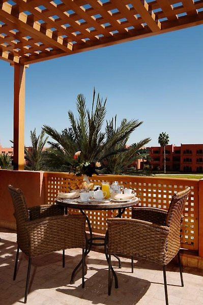 سنتیدو کنزی منارا پالاس