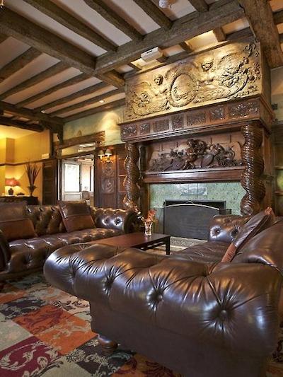 لاورا اشلی د مانر هتل