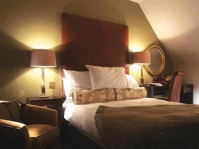 لاورا اشلی د مانر هتل