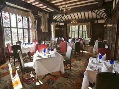 لاورا اشلی د مانر هتل