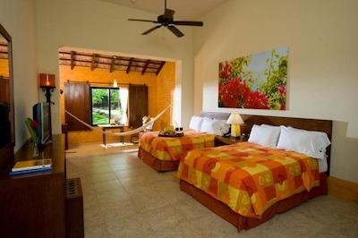 هاسیندا میسن