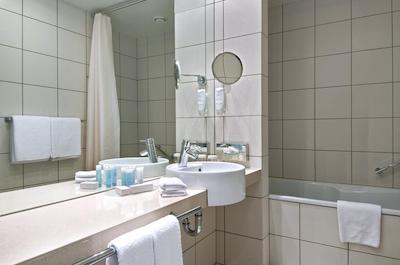 هیلتون نردیکا