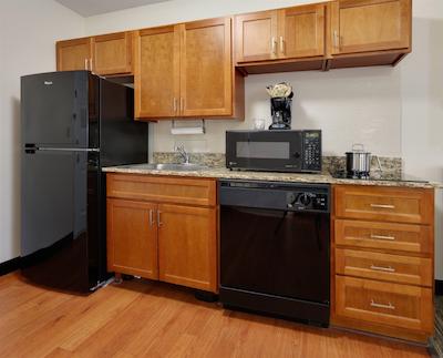 کاندلوود سویتز اسالینا