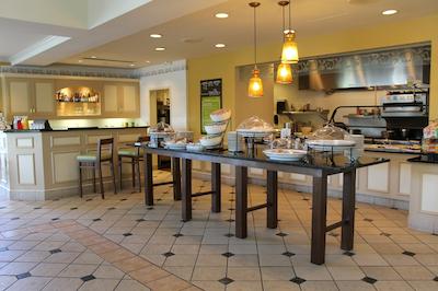 هیلتون گاردن این ادیسُن