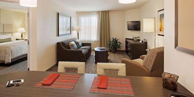 کاندلوود سویتز چیکاگو/ناپرویل