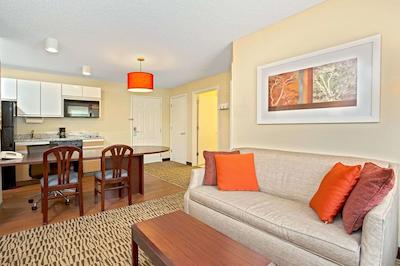 هاودرن سویتز بای ویندهام سینسیناتی بلو اش