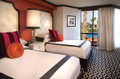 د ریویرا پالم اسپرینگس ا تریبوت پرتفلیو ریزرت