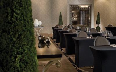 د ریویرا پالم اسپرینگس ا تریبوت پرتفلیو ریزرت